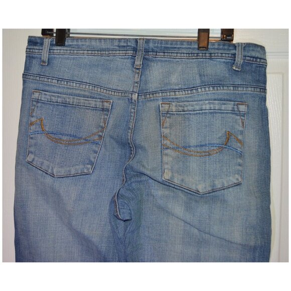 LA Blues Stretch Women's Worn Distressed Look Blue Jeans Pants Size 14 - Picture 5 of 7